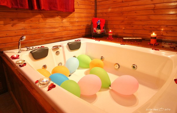 הבקתות של אורלי - ������ �שזור - מושב - ������ ����